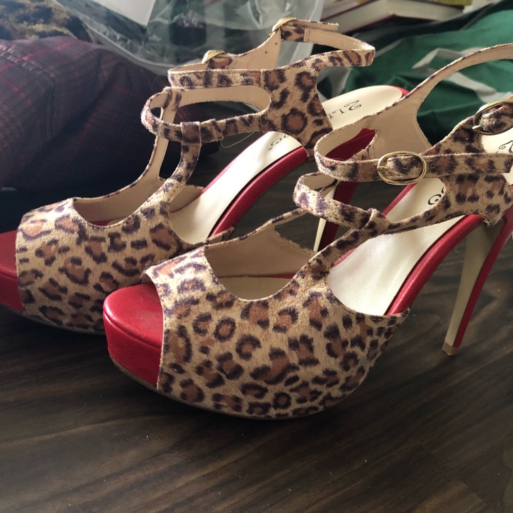 Hot Sexy Leopard Shoes!